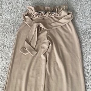 [NWT] PrettyLittleThing Wide Leg Paper Bag Pants